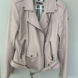 Elegant Light Pink Leather Jacket